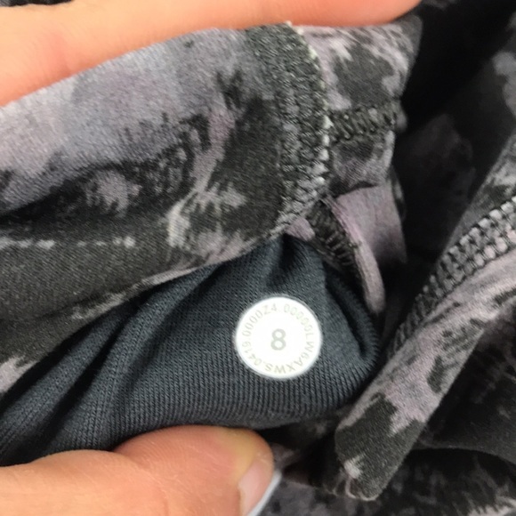 Lululemon Align Crop *21" Floral Illusion Ice Grey Multi - Picture 4 of 5